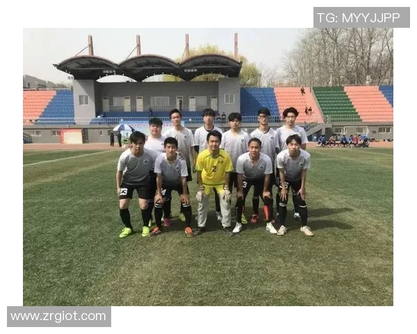 高校联赛分析：V5在比赛中的耐力表现与战术调整探讨