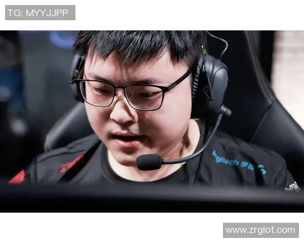 CSGO战术分析：深入探讨RNG战队的防守反击策略与执行细节